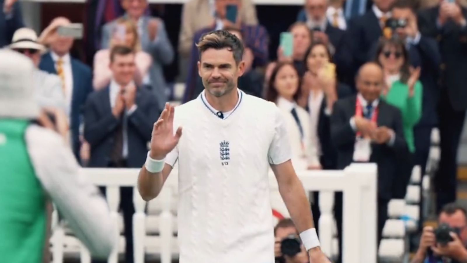 टेस्ट क्रिकेट में सबसे ज्यादा विकेट लेने वाले टॉप-15 गेंदबाजों में जेम्स एंडरसन किस नंबर पर हैं? लिस्ट में 4 भारतीय भी शामिल टेस्ट क्रिकेट में सबसे ज्यादा विकेट लेने वाले टॉप-15 गेंदबाजों में जेम्स एंडरसन किस नंबर पर हैं? लिस्ट में 4 भारतीय भी शामिल