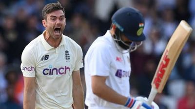 James Anderson : 21 साल बाद जेम्स एंडरसन ने संन्यास लेते ही विराट कोहली का क्यों लिया नाम? कहा - उसे हर गेंद में आउट... एक टेस्ट मैच में विराट कोहली को आउट करने के बाद जेम्स एंडरसन