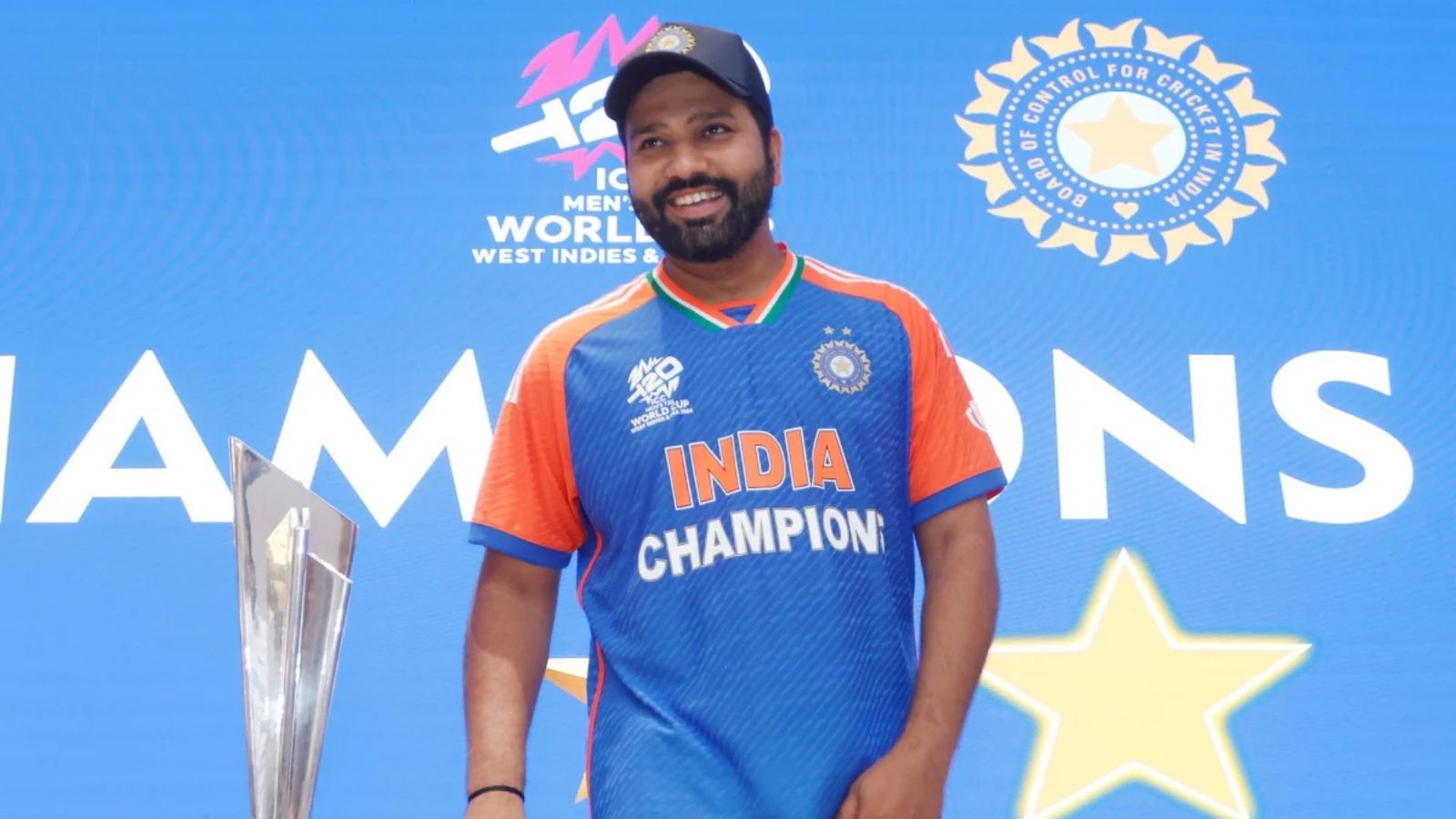 रोहित शर्मा के सामने मिचेल स्टार्क के नारे लगा रहे थे फैंस, हिटमैन ने दिया ऐसा जवाब हो गई सबकी बोलती बंद रोहित शर्मा के सामने मिचेल स्टार्क के नारे लगा रहे थे फैंस, हिटमैन ने दिया ऐसा जवाब हो गई सबकी बोलती बंद