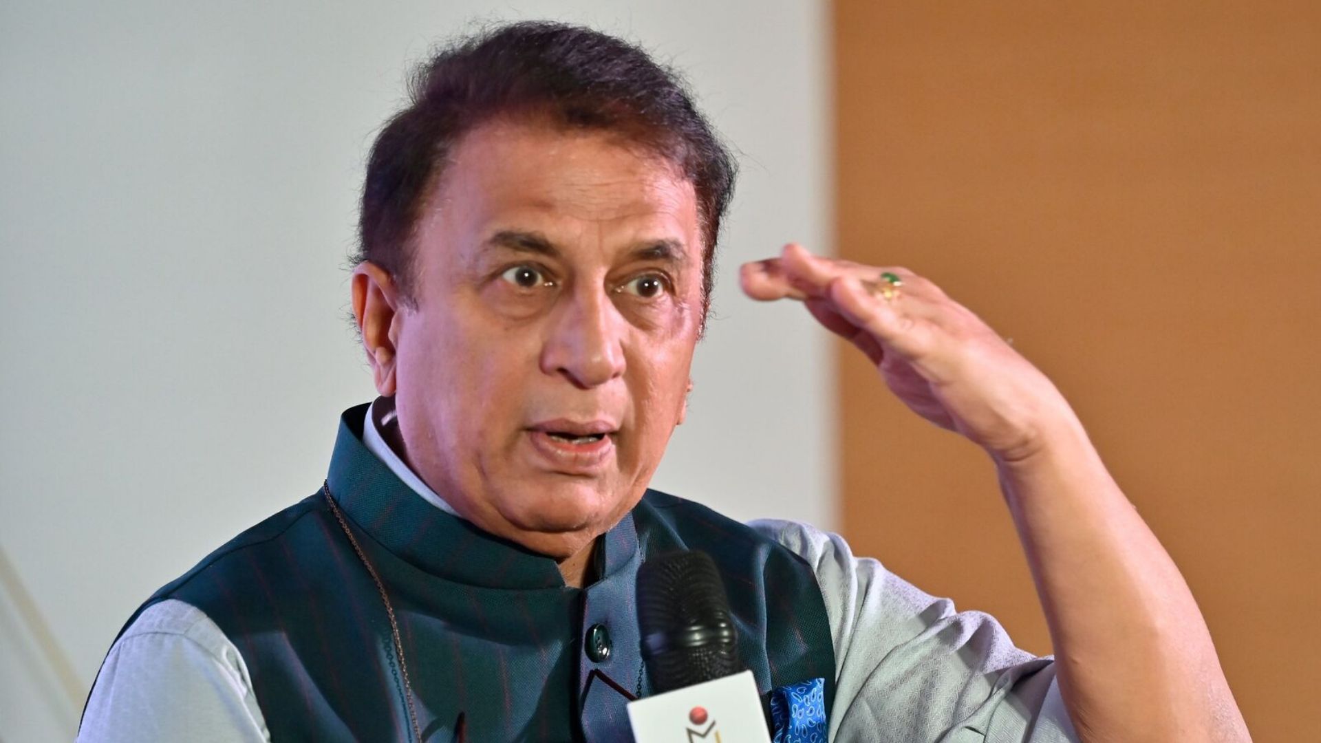 सुनील गावस्कर ने नए जमाने की प्रैक्टिस के लिए गेंदबाजों की लगाई क्लास, कहा- क्रिकेट का मजाक बना दिया है