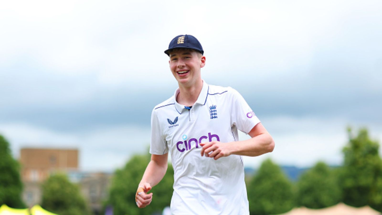 इंग्लैंड के दिग्गज ऑलराउंडर एंड्रयू फ्लिंटॉफ के बेटे ने 16 साल की उम्र में जड़ा धमाकेदार शतक, श्रीलंका पर मंडराया हार का संकट इंग्लैंड के दिग्गज ऑलराउंडर एंड्रयू फ्लिंटॉफ के बेटे ने 16 साल की उम्र में जड़ा धमाकेदार शतक, श्रीलंका पर मंडराया हार का संकट