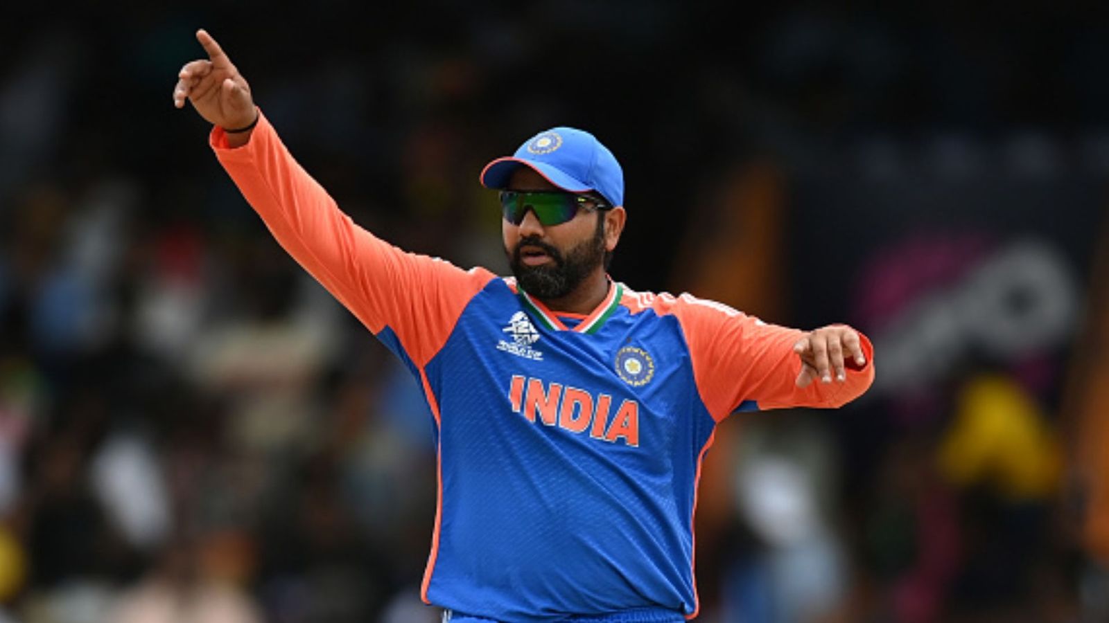 रोहित शर्मा के वनडे से संन्यास के बाद गौतम गंभीर इस धुरंधर को बनाएंगे अगला कप्तान! रोहित शर्मा के वनडे से संन्यास के बाद गौतम गंभीर इस धुरंधर को बनाएंगे अगला कप्तान!