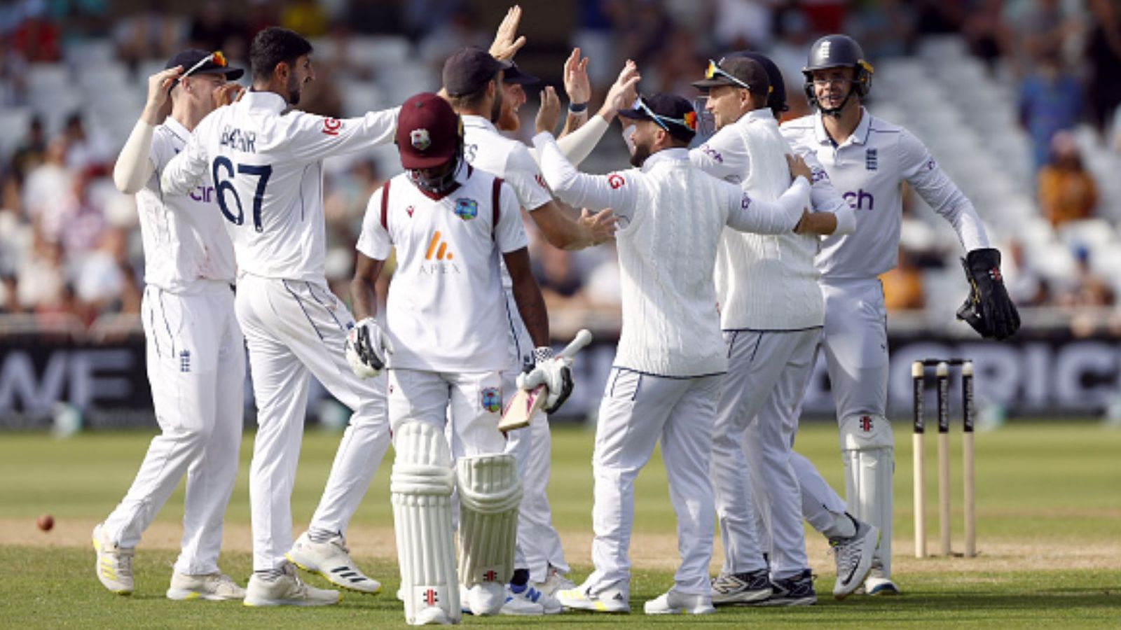 ENG vs WI : जो रूट और हैरी ब्रूक के शतकों व बशीर के पंजे से इंग्लैंड ने सीरीज पर जमाया कब्ज़ा, वेस्टइंडीज को 241 रनों से रौंदा  ENG vs WI : जो रूट और हैरी ब्रूक के शतकों व बशीर के पंजे से इंग्लैंड ने सीरीज पर जमाया कब्ज़ा, वेस्टइंडीज को 241 रनों से रौंदा