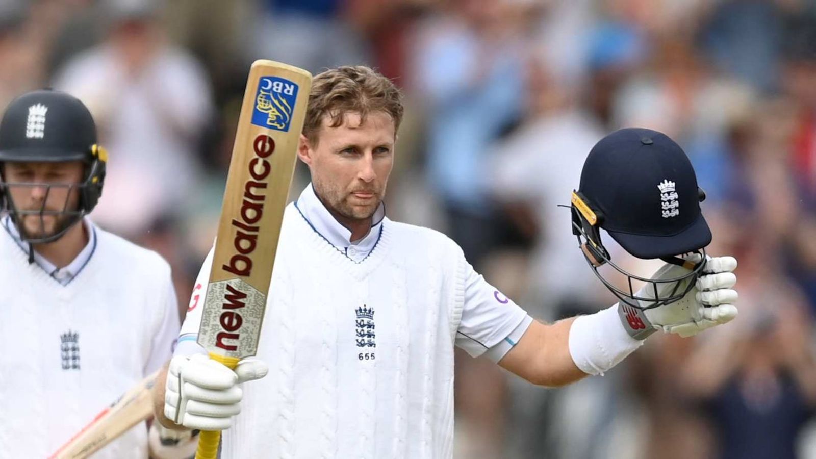 ENG vs WI: अंग्रेज बल्लेबाज ने ठोका शतक तो माइकल वॉन ने कर दी बड़ी भविष्यवाणी, कहा- यही तोड़ेगा सचिन तेंदुलकर का रिकॉर्ड ENG vs WI: अंग्रेज बल्लेबाज ने ठोका शतक तो माइकल वॉन ने कर दी बड़ी भविष्यवाणी, कहा- यही तोड़ेगा सचिन तेंदुलकर का रिकॉर्ड