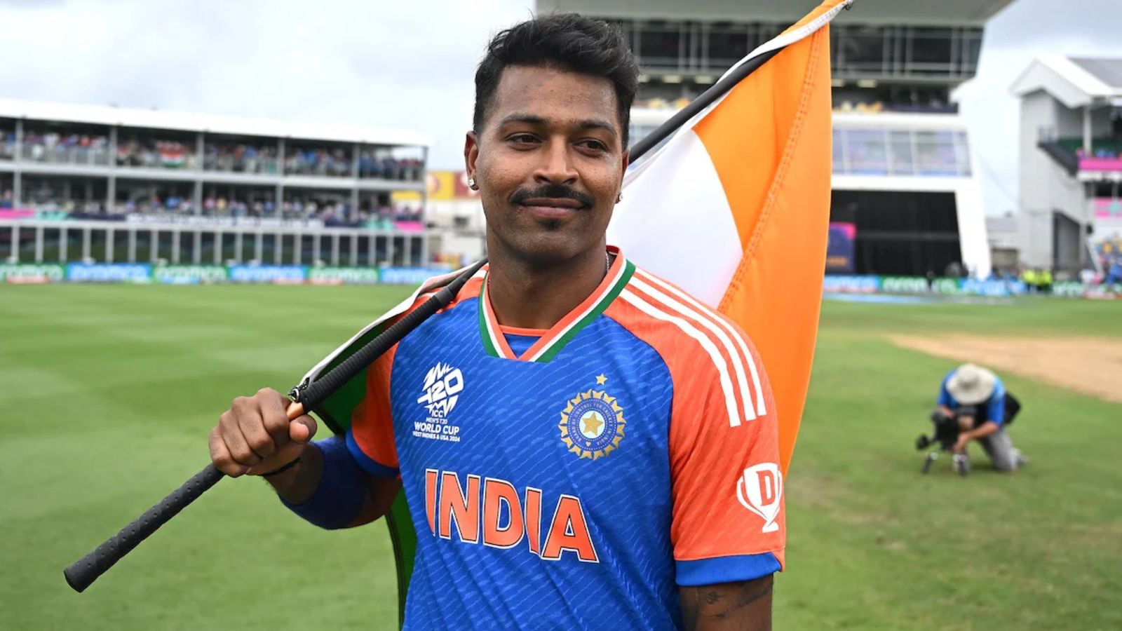 IND vs SL: हार्दिक पंड्या इतिहास रचने के करीब, सिर्फ 8 रन की दरकार, टी20 में किसी भी भारतीय को नहीं मिला यह मुकाम IND vs SL: हार्दिक पंड्या इतिहास रचने के करीब, सिर्फ 8 रन की दरकार, टी20 में किसी भी भारतीय को नहीं मिला यह मुकाम