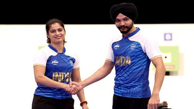 Paris Olympics 2024: ऐतिहासिक मेडल जीतने के बाद सरबजोत सिंह का पहला रिएक्शन, बोले- गेम मुश्किल था और दर्शक बहुत... ब्रॉन्ज मेडल जीतने के बाद मनु भाकर और सरबजोत सिंह