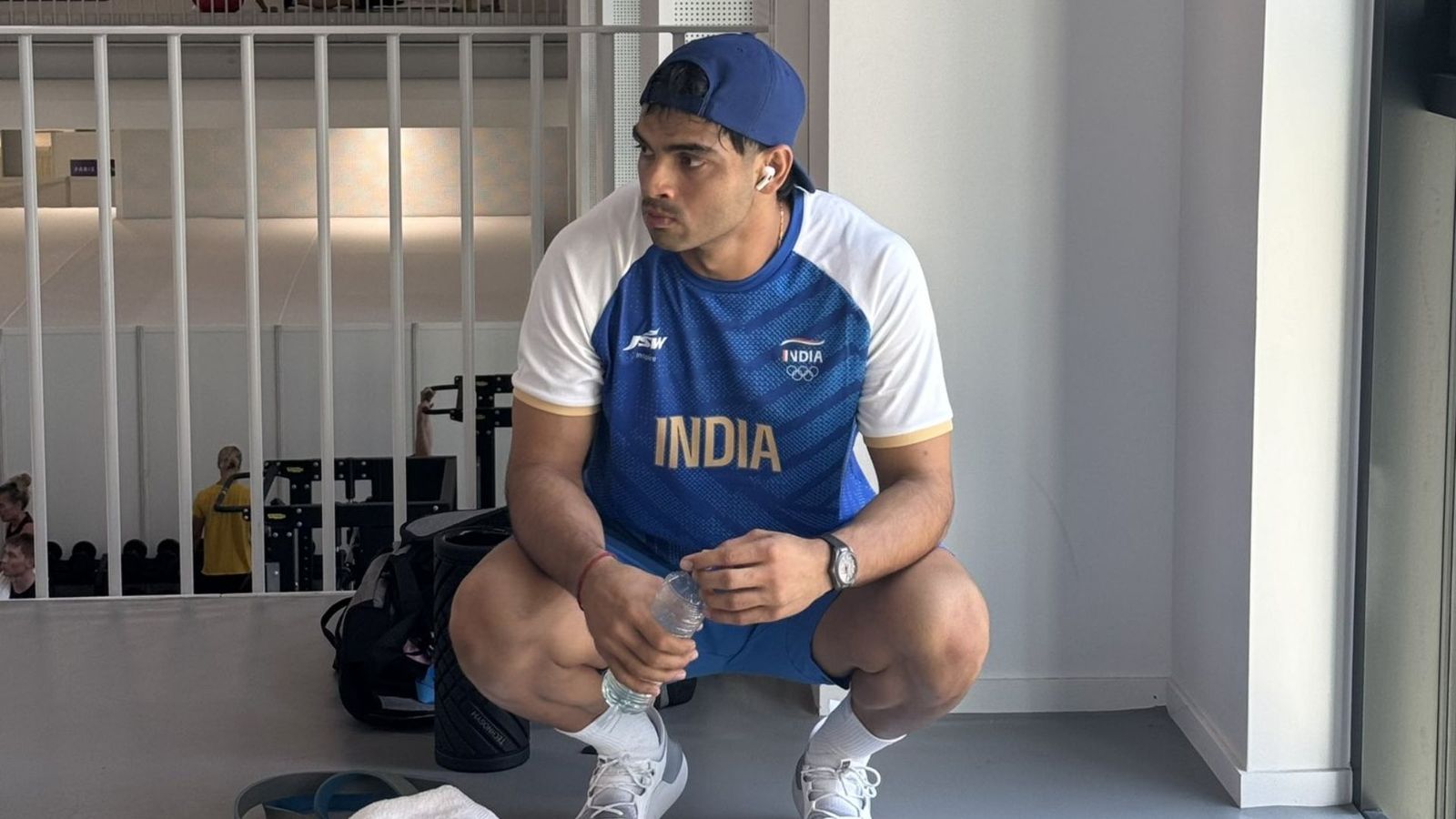 Paris Olympic: 'समय आ गया है...', नीरज चोपड़ा ने दोबारा गोल्ड जीतने को पेरिस पहुंचते ही दिया जोरदार मैसेज, जानिए क्या कहा Paris Olympic: 'समय आ गया है...', नीरज चोपड़ा ने दोबारा गोल्ड जीतने को पेरिस पहुंचते ही दिया जोरदार मैसेज, जानिए क्या कहा