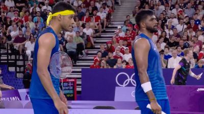 Paris Olympic: सात्विकसाईराज रंकीरेड्डी-चिराग शेट्टी का मेडल का सपना ध्वस्त, मलेशियाई जोड़ी ने क्वार्टर फाइनल में हराकर किया बाहर सात्विकसाईराज रंकीरेड्डी-चिराग शेट्टी पेरिस ओलिंपिक से बाहर हो गए.