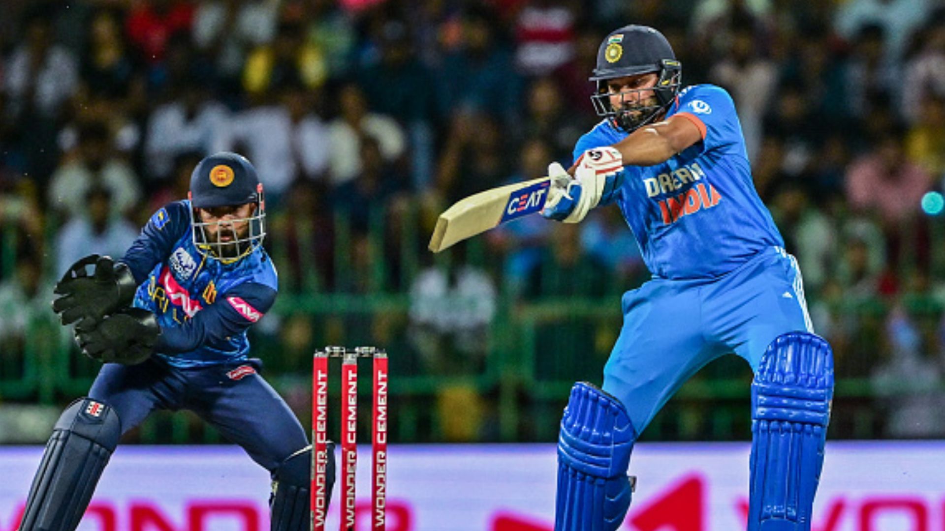 IND vs SL : रोहित शर्मा बने 15 हजारी और सचिन तेंदुलकर के क्लब में बनाई जगह, ऐसे करने वाले बने दुनिया के पहले बल्लेबाज 