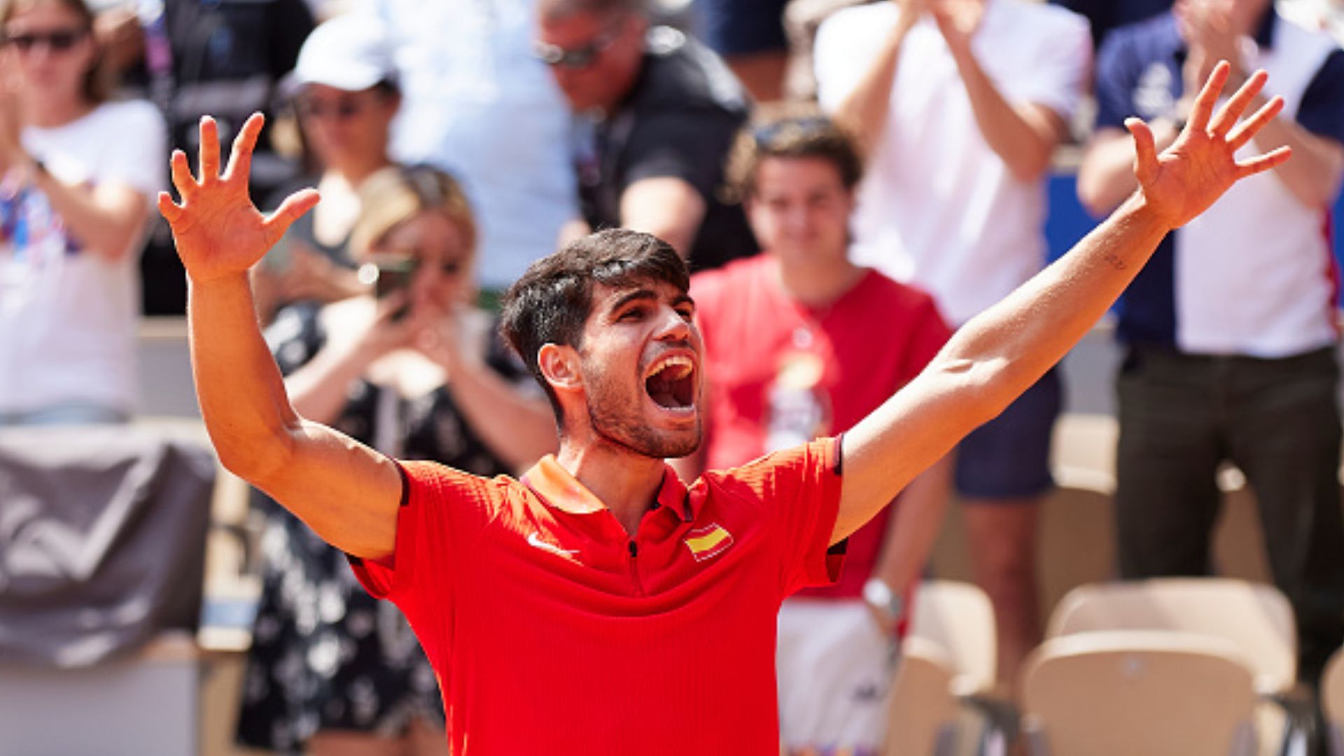 Paris Olympic : ओलिंपिक में भी एल्कराज का 'राज',  फेलिक्स को सीधे सेटों में हराकर फाइनल में बनाई जगह  Paris Olympic का सेमीफाइनल मैच जीतने के बाद जोश में कार्लोस एल्कराज