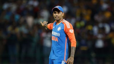 सूर्यकुमार यादव का कप्तान बनने से इनकार, सरफराज खान की कप्तानी में जानिए कब और किस टीम से खेलेगा वर्ल्ड चैंपियन खिलाड़ी  श्रीलंका के खिलाफ कप्तानी करने के दौरान सूर्यकुमार यादव