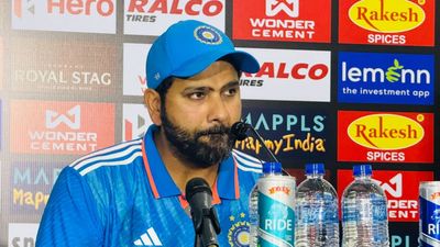 IND vs SL: रोहित शर्मा ने बताया टीम इंडिया में कैसे होता है सेलेक्शन, सिर्फ आईपीएल खेलने वालों को दिया बड़ा झटका टीम इंडिया के कप्तान रोहित शर्मा