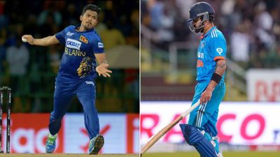 IND vs SL: 'इंडिया तो अच्छे विकेट और छोटे मैदान पर खेलता है', वनडे सीरीज में जीत के बाद सामने आया श्रीलंकाई स्पिनर का मास्टर प्लान महीश तीक्षणा और विराट कोहली