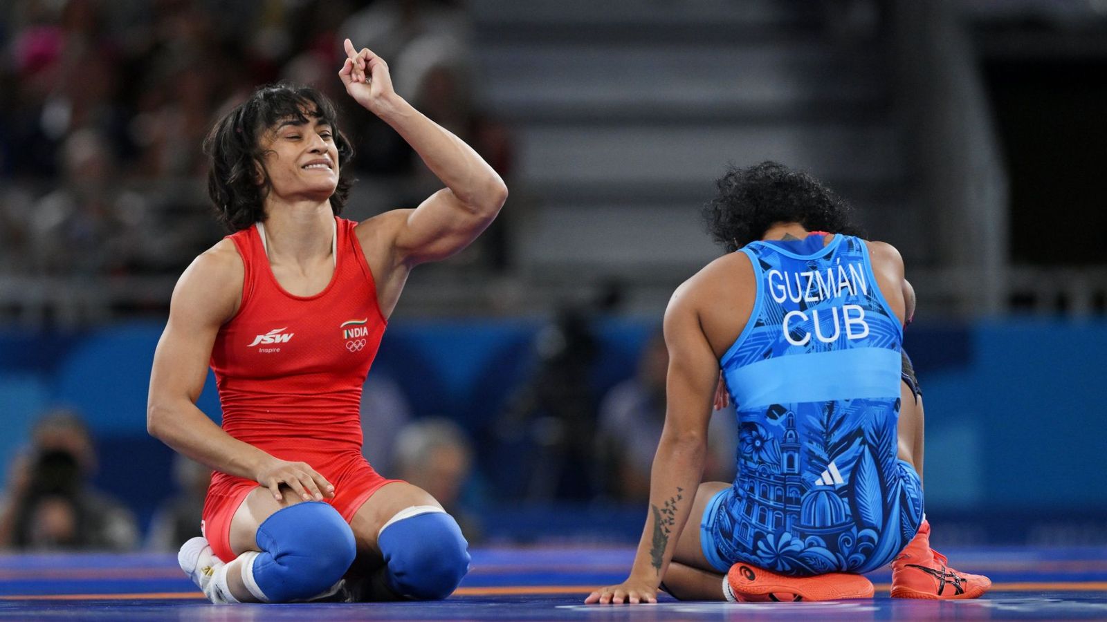Vinesh Phogat Silver : विनेश फोगाट को सिल्वर मेडल मिलते ही पदक तालिका में कितने स्थान की छलांग लगाएगा भारत, जानिए Vinesh Phogat Silver : विनेश फोगाट को सिल्वर मेडल मिलते ही पदक तालिका में कितने स्थान की छलांग लगाएगा भारत, जानिए