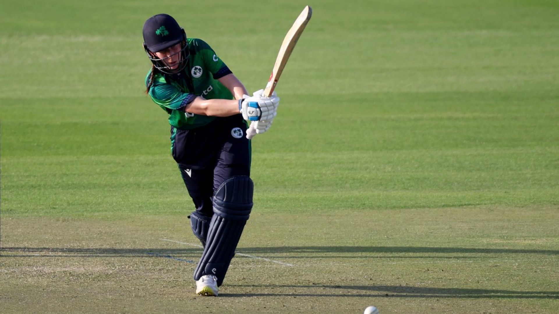 IRE W vs SL W: 22 साल की लड़की का तूफान, 2 कैच, 3 विकेट और 122 रन की विस्फोटक पारी से टीम को श्रीलंका पर दिलाई पहली जीत, रिकॉर्ड्स की हुई बारिश