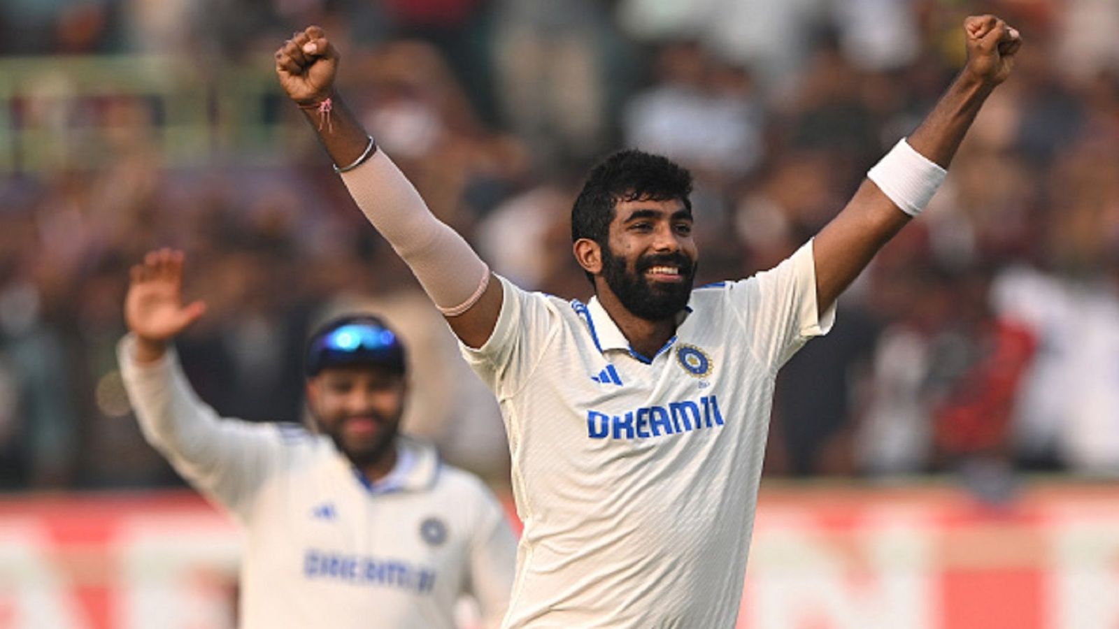 जसप्रीत बुमराह से भिड़ने से पहले ही इस दिग्गज खिलाड़ी ने कर दिया सरेंडर! कहा- दुनिया में उससे बेहतर कोई नहीं जसप्रीत बुमराह से भिड़ने से पहले ही इस दिग्गज खिलाड़ी ने कर दिया सरेंडर! कहा- दुनिया में उससे बेहतर कोई नहीं