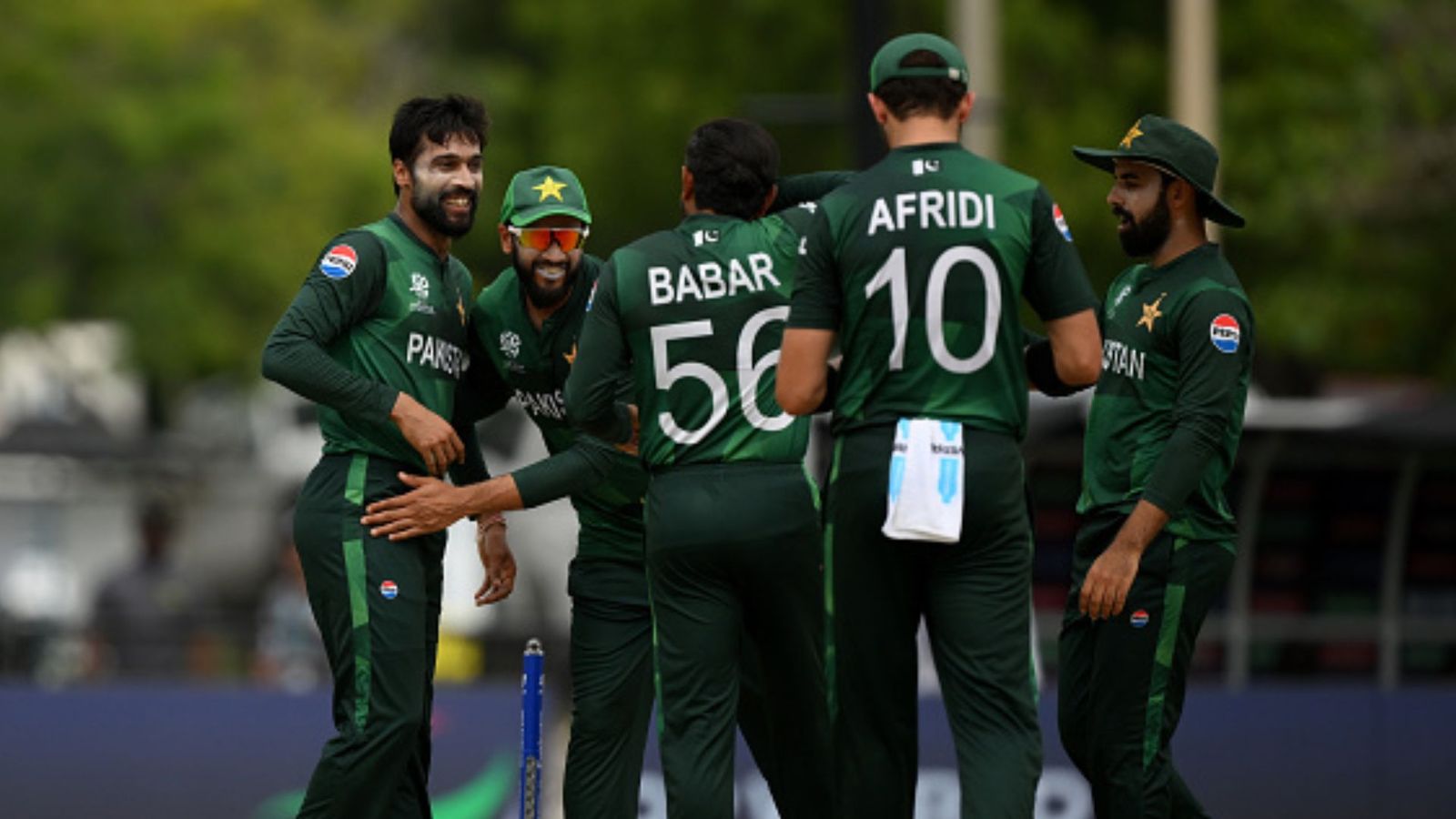 VIDEO : CSK के जांबाज ने पाकिस्तानी गेंदबाज की बजाई बैंड, आखिरी ओवर में 18 रन लुटाकर टीम को हरवा दिया मैच VIDEO : CSK के जांबाज ने पाकिस्तानी गेंदबाज की बजाई बैंड, आखिरी ओवर में 18 रन लुटाकर टीम को हरवा दिया मैच