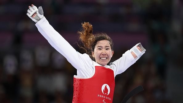 Paralympic 2024 : अफगानिस्तान की ताइक्वांडो खिलाड़ी ने रचा इतिहास, रिफ्यूजी टीम को दिलाया ऐतिहासिक मेडल 
