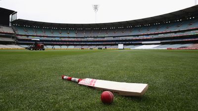 उस्मान आया, 46 गेंद पर शतक ठोका, टीम को जिताया और चलता बना, ये टी20 मैच वाकई मजेदार निकला उस्मान पटेल ने मेडल शतक लगाया