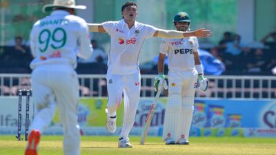 WTC 2023-25: पाकिस्तान का बांग्लादेश से 2-0 से हारने के बाद बेड़ा गर्क, वर्ल्ड टेस्ट चैंपियनशिप फाइनल की रेस से बाहर! बांग्लादेश ने पाकिस्तान का सूपड़ा साफ कर दिया है