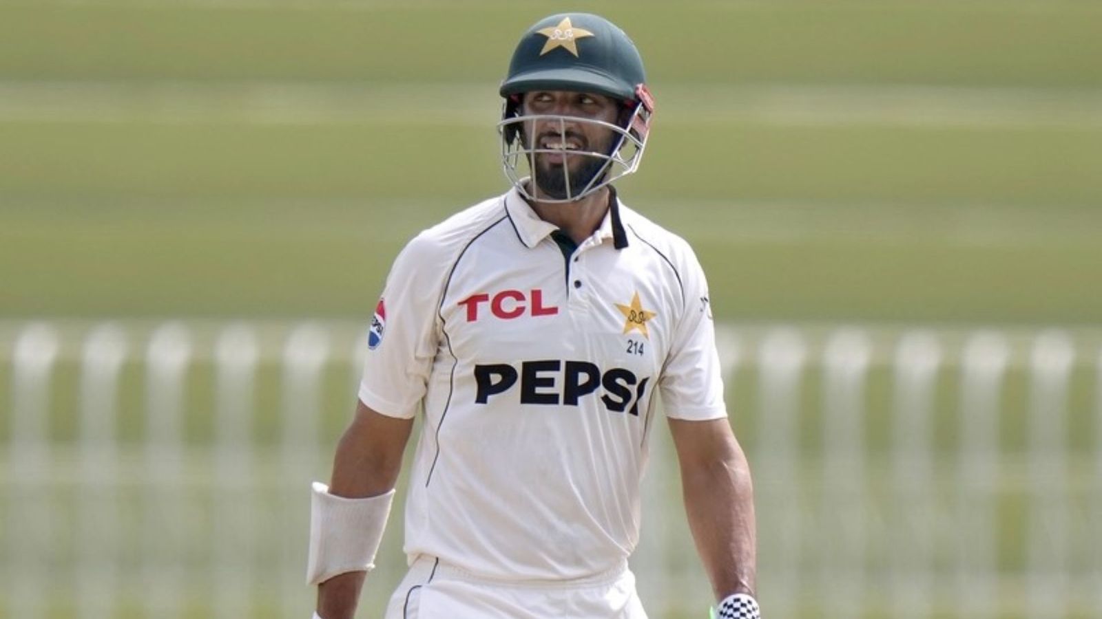 PAK vs BAN: बांग्लादेश ने घर में घुसकर पीटा तो पाकिस्तानी कप्तान शान मसूद टीम पर बरसे, बोले- हम लोग चार बार... PAK vs BAN: बांग्लादेश ने घर में घुसकर पीटा तो पाकिस्तानी कप्तान शान मसूद टीम पर बरसे, बोले- हम लोग चार बार...