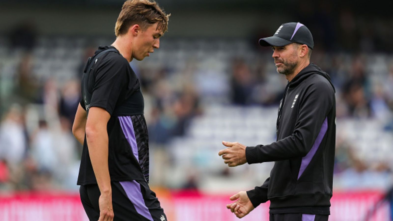 ENG vs SL: श्रीलंका के खिलाफ तीसरे टेस्ट के लिए इंग्लैंड ने किया प्लेइंग 11 का ऐलान, 20 साल के गेंदबाज का डेब्यू, 3 साल बाद टीम में होगा ये ENG vs SL: श्रीलंका के खिलाफ तीसरे टेस्ट के लिए इंग्लैंड ने किया प्लेइंग 11 का ऐलान, 20 साल के गेंदबाज का डेब्यू, 3 साल बाद टीम में होगा ये