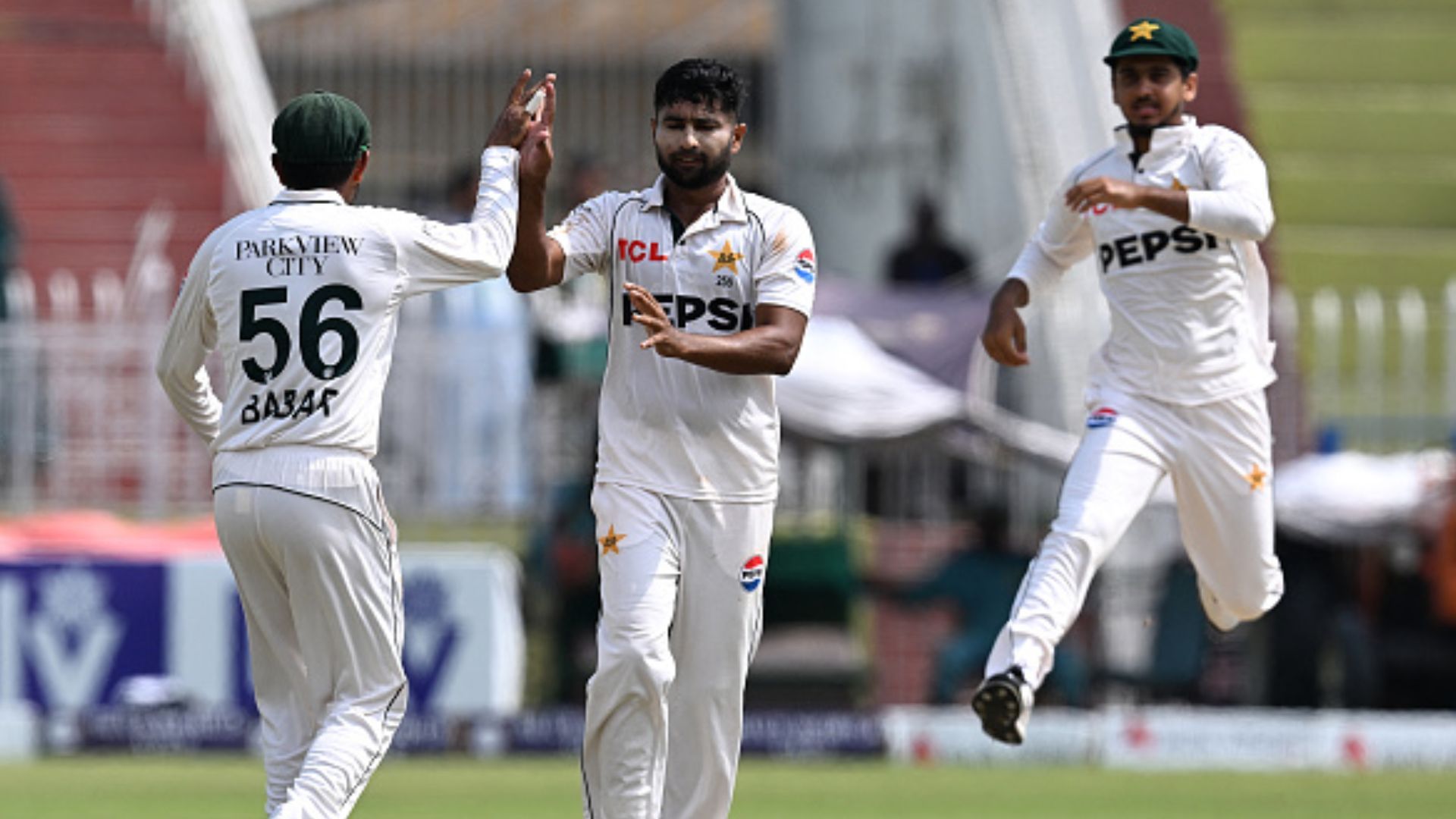 PAK vs BAN : बांग्लादेश से हार पर पाकिस्तान टीम पर भड़के रमीज राजा, कहा - 'टेस्ट क्रिकेट वाली गेंदबाजी ही नहीं है'