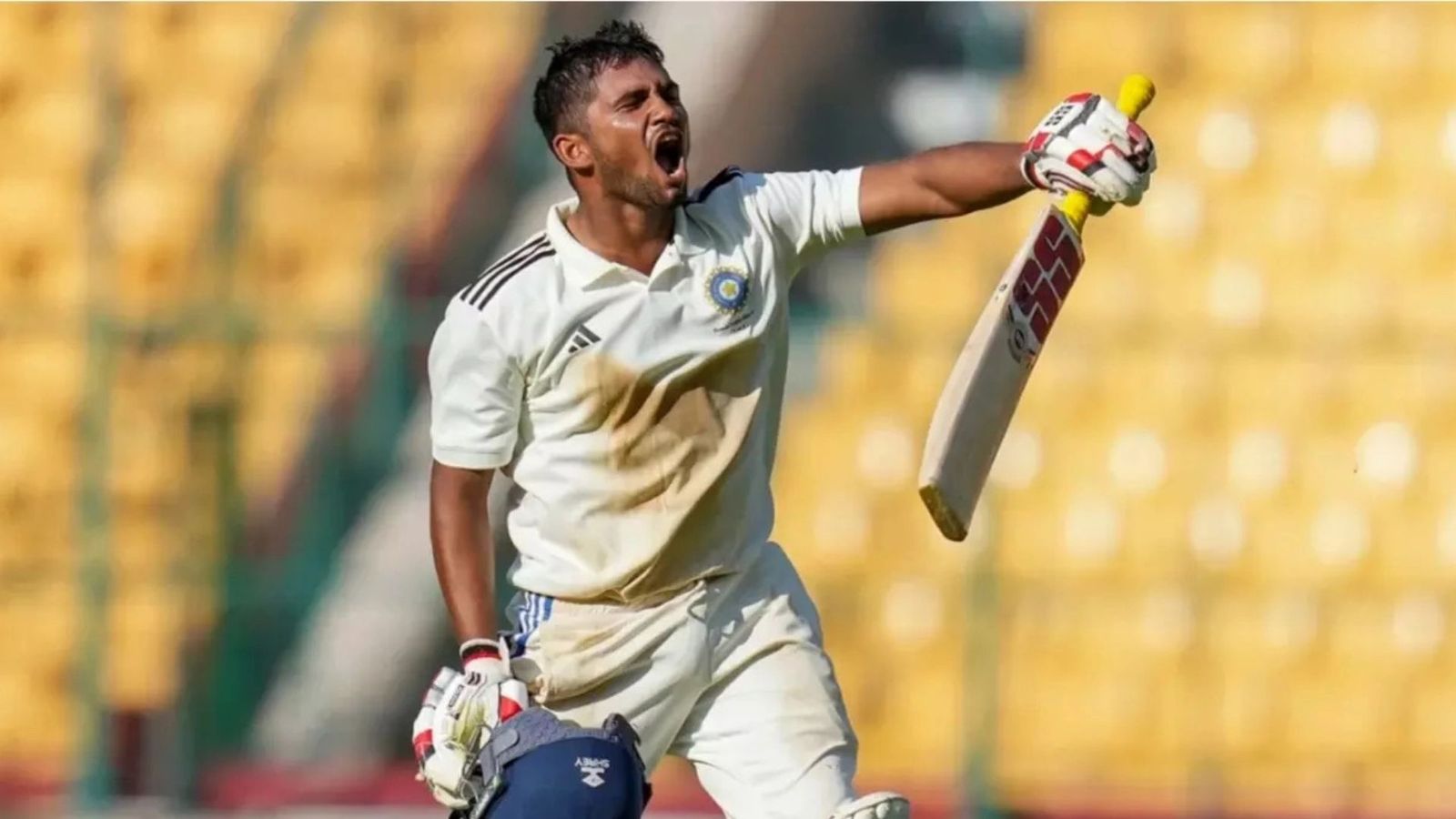 दलीप ट्रॉफी में खेलने वाले मुशीर खान व सरफराज खान सहित सभी खिलाड़ियों को कितने मिलेंगे पैसे? यहां जानिए पूरा गणित दलीप ट्रॉफी में खेलने वाले मुशीर खान व सरफराज खान सहित सभी खिलाड़ियों को कितने मिलेंगे पैसे? यहां जानिए पूरा गणित