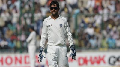 राजस्थान रॉयल्स के विकेटकीपर ने की एमएस धोनी के 20 साल पुराने रिकॉर्ड की बराबरी, Duleep Trophy के मुकाबले में किया कमाल जुरेल ने एमएस धोनी के रिकॉर्ड की बराबरी की