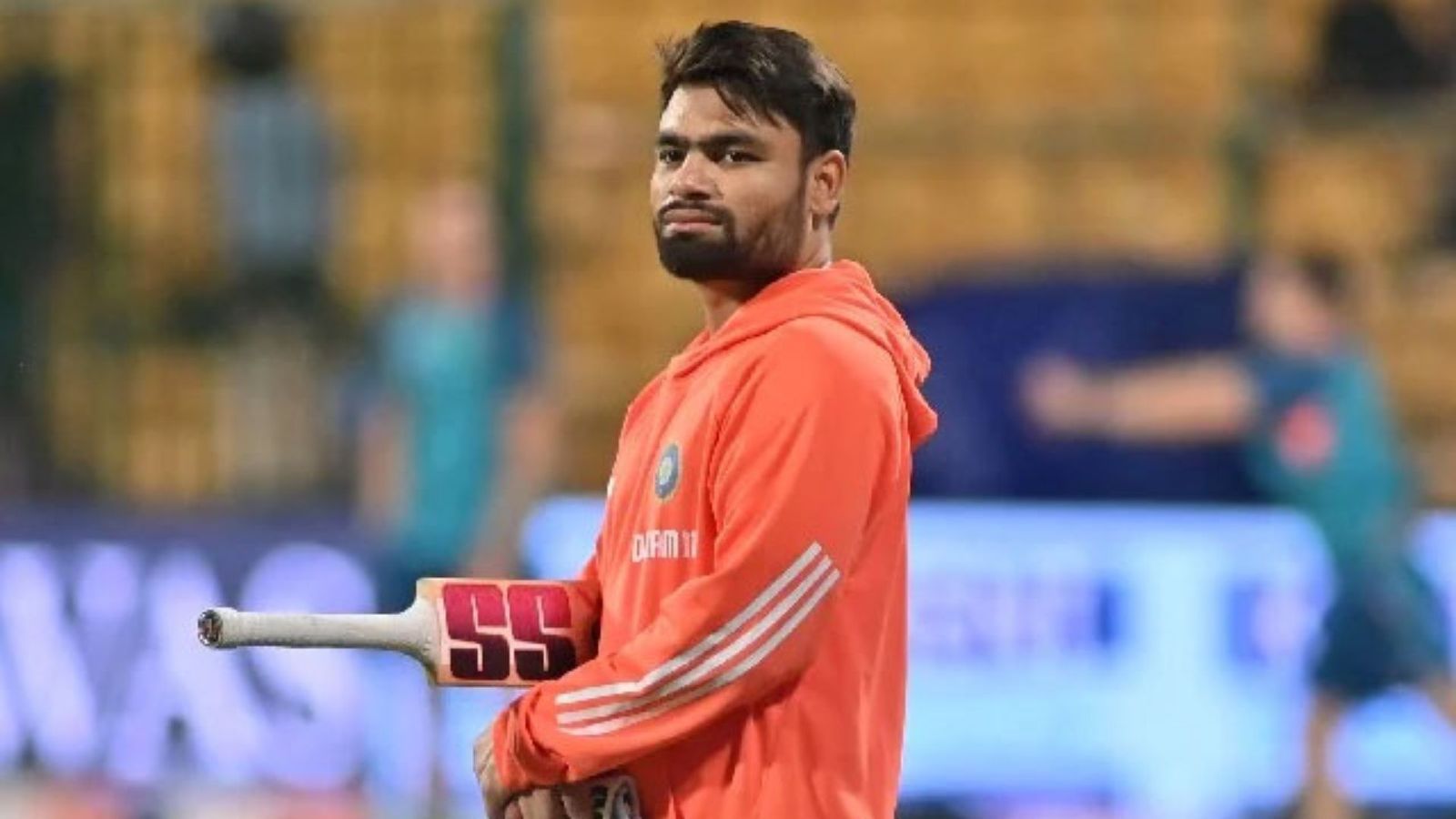 बड़ी खबर: ऋषभ पंत की जगह टीम में शामिल हुए रिंकू सिंह, CSK का तूफानी पेसर हुआ चोटिल, देखिए दलीप ट्रॉफी की अपडेटेड स्क्वॉड्स बड़ी खबर: ऋषभ पंत की जगह टीम में शामिल हुए रिंकू सिंह, CSK का तूफानी पेसर हुआ चोटिल, देखिए दलीप ट्रॉफी की अपडेटेड स्क्वॉड्स