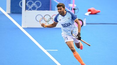 Asian Champions Trophy : हॉकी टीम इंडिया ने मलेशिया पर जमकर बरसाए गोल, 8-1 से धमाकेदार जीत के साथ रचा इतिहास भारत के लिए गोल करने के बाद राज कुमार पाल