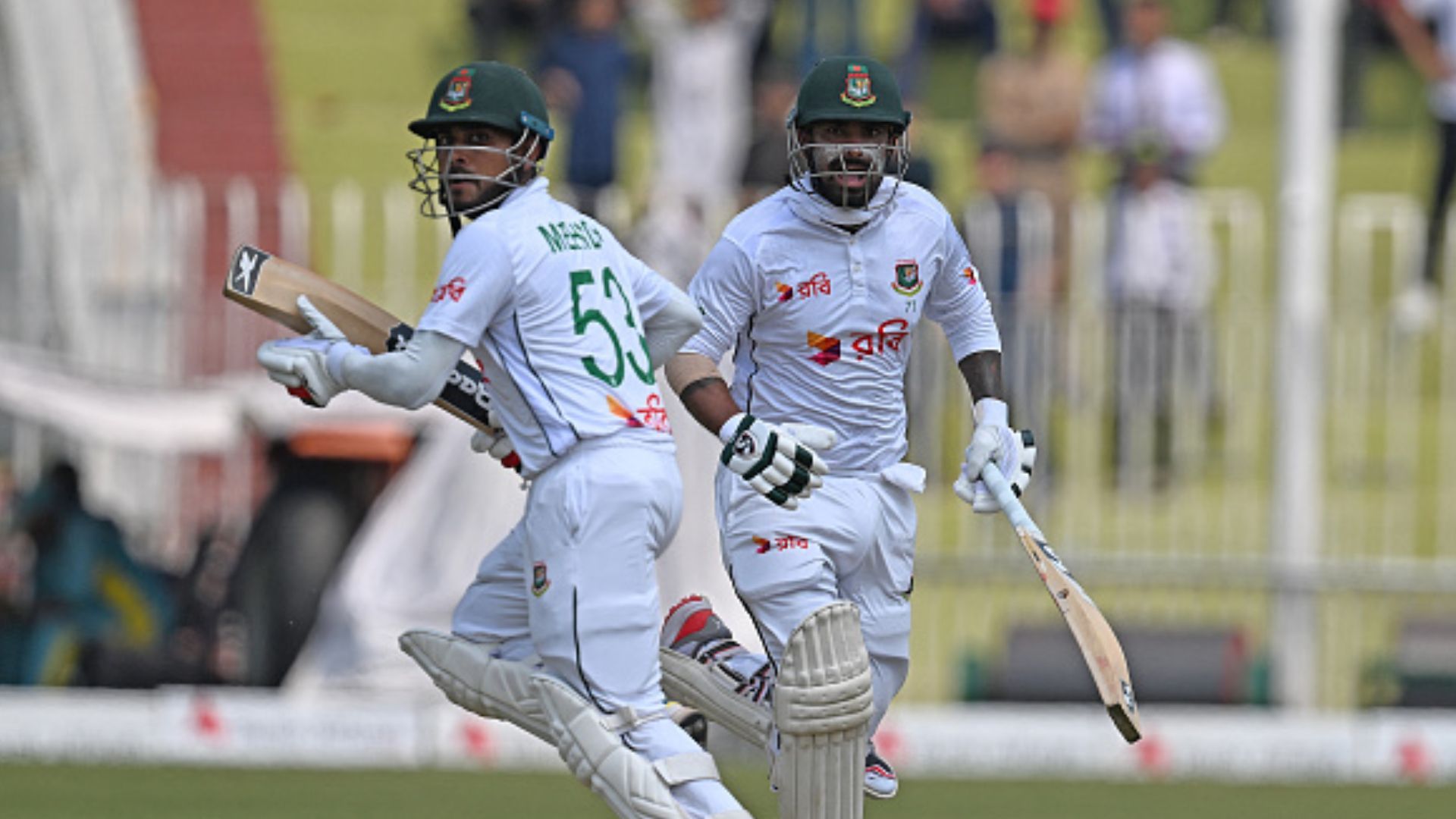 IND vs BAN : भारत-बांग्लादेश टेस्ट सीरीज से पहले मचा बवाल, इस दिग्गज के साथ तीन लोगों ने दिया इस्तीफा