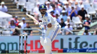 Virat Kohli : 'विराट कोहली टेस्ट क्रिकेट में लाए हैं क्रांति', ऑस्ट्रेलियाई दिग्गज रिकी पोंटिंग ने राहुल द्रविड़ का नाम लेकर क्यों कहा ऐसा ? टीम इंडिया के लिए एक टेस्ट मैच में बल्लेबाजी के दौरान विराट कोहली