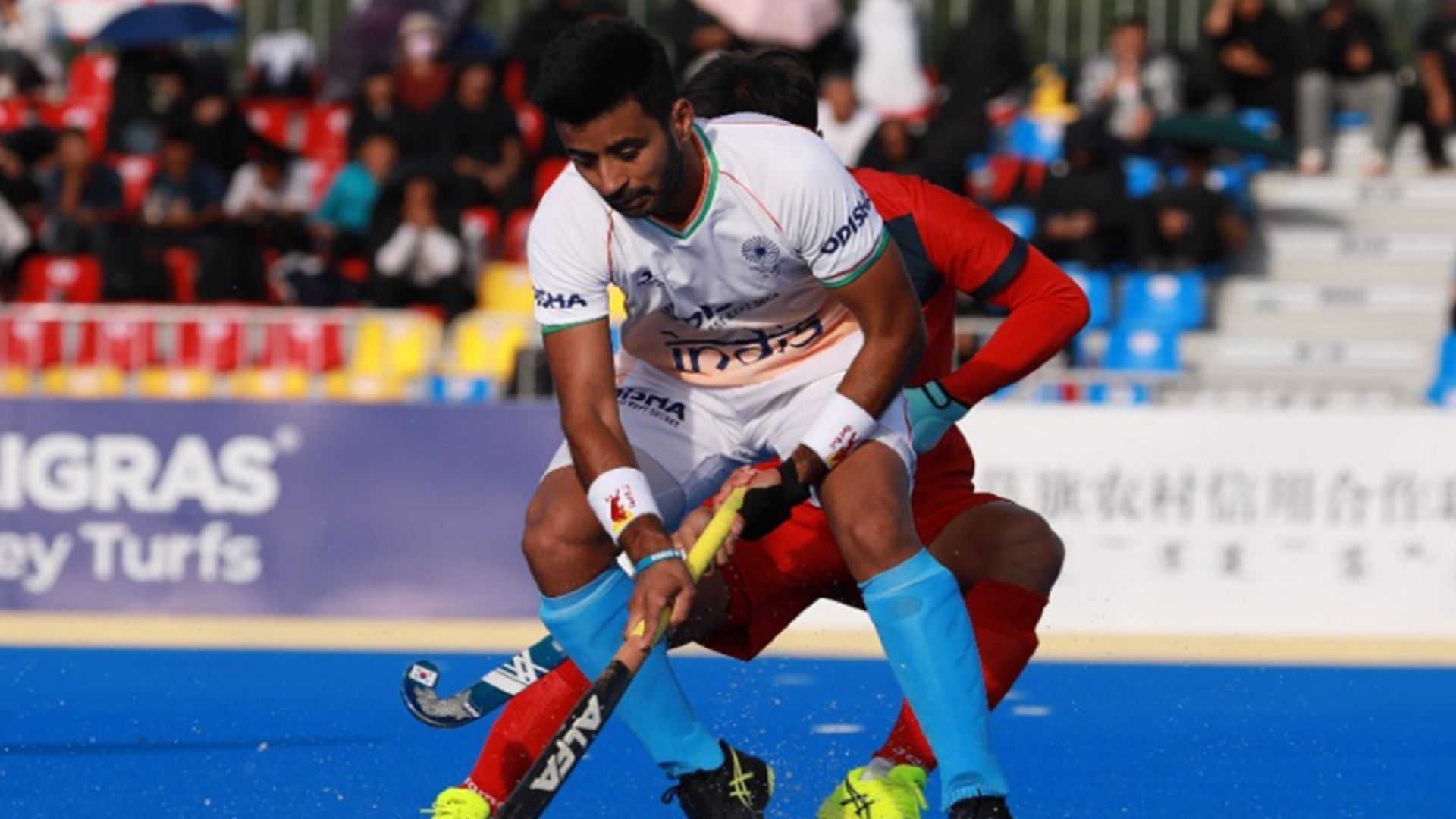 Ind vs Pak: चैंपियंस ट्रॉफी में पाकिस्तान को धूल चटाने उतरेगा भारत, जानिए कब और कहां देखें हाईवोल्टेज मुकाबले की Live Streaming भारत अपने चारों मैच जीतकर पॉइंट टेबल में टॉप पर है.