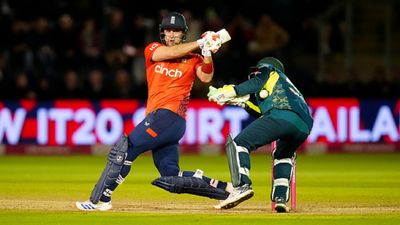 ENG vs AUS: लिविंगस्टन के तूफान में उड़ा ऑस्ट्रेलिया, इंग्लैंड ने दर्ज की रोमांचक जीत, सीरीज में की बराबरी लियम लिविंगस्टन प्लेयर ऑफ द मैच रहे