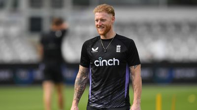 बारिश के चलते धुला तीसरा टी20 तो बेन स्टोक्स ने खुलेआम उड़ाया ऑस्ट्रेलिया का मजाक, कहा- खुशकिस्मत हो... मैदान पर ट्रेनिंग के दौरान बेन स्टोक्स