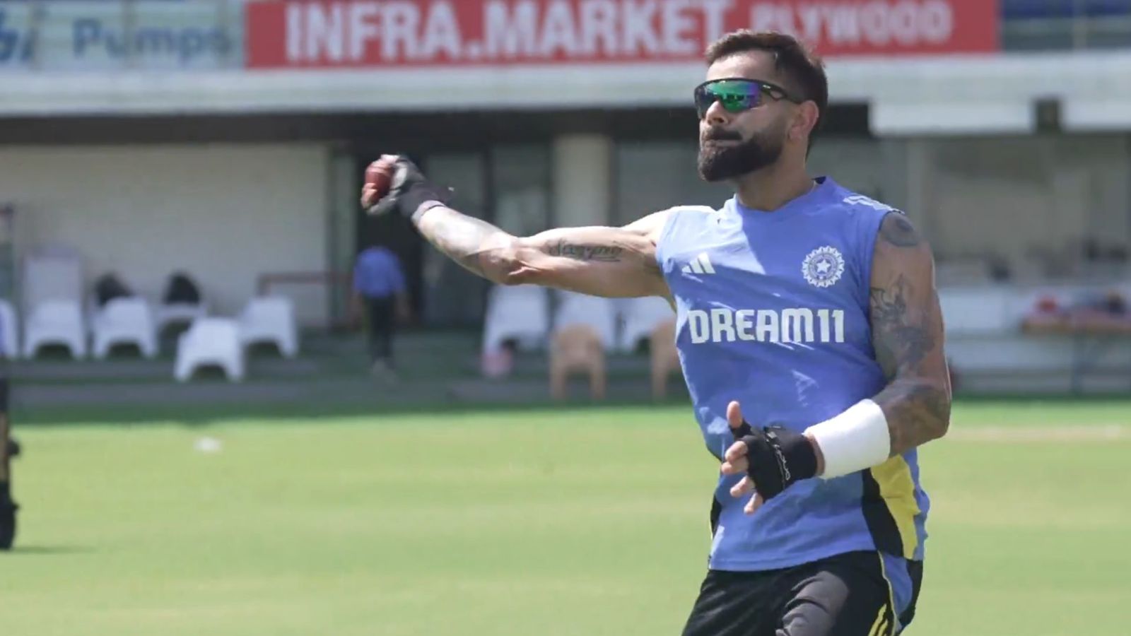 IND vs BAN : विराट कोहली की टीम ने भारत-बांग्लादेश मैच से पहले दर्ज की जीत, टीम इंडिया के ट्रेनिंग कैंप में ये क्या हुआ ? देखें Video IND vs BAN : विराट कोहली की टीम ने भारत-बांग्लादेश मैच से पहले दर्ज की जीत, टीम इंडिया के ट्रेनिंग कैंप में ये क्या हुआ ? देखें Video