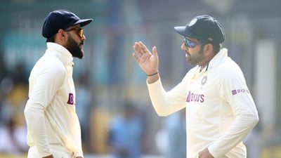 Rohit Sharma Press Conference : विराट कोहली को लेकर रोहित शर्मा ने ऐसा क्या बोल दिया! हर किसी के मन में फूट रहे लड्डू टीम इंडिया के एक टेस्ट मैच के दौरान विराट कोहली और रोहित शर्मा