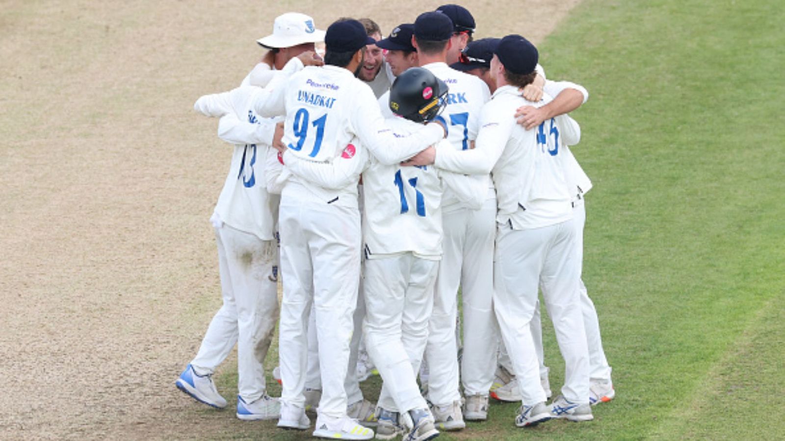 टीम इंडिया में अनदेखी के बाद भारतीय दिग्गज ने इंग्लैंड में तहलका मचाया, 7 विकेट लेकर टीम को पारी और 7 रन से दिलाई जीत, प्रमोशन भी मिला टीम इंडिया में अनदेखी के बाद भारतीय दिग्गज ने इंग्लैंड में तहलका मचाया, 7 विकेट लेकर टीम को पारी और 7 रन से दिलाई जीत, प्रमोशन भी मिला