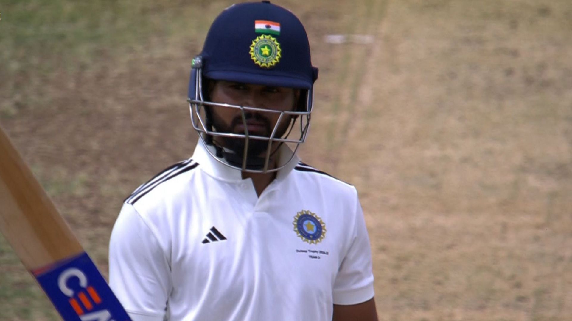 दो पारी में डक होने के बाद श्रेयस अय्यर का ऋषभ पंत की टीम के खिलाफ चला बल्‍ला, 37 गेंदों पर लगाई फिफ्टी