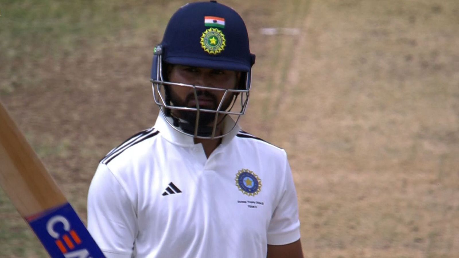 दो पारी में डक होने के बाद श्रेयस अय्यर का ऋषभ पंत की टीम के खिलाफ चला बल्ला, 37 गेंदों पर लगाई फिफ्टी दो पारी में डक होने के बाद श्रेयस अय्यर का ऋषभ पंत की टीम के खिलाफ चला बल्ला, 37 गेंदों पर लगाई फिफ्टी