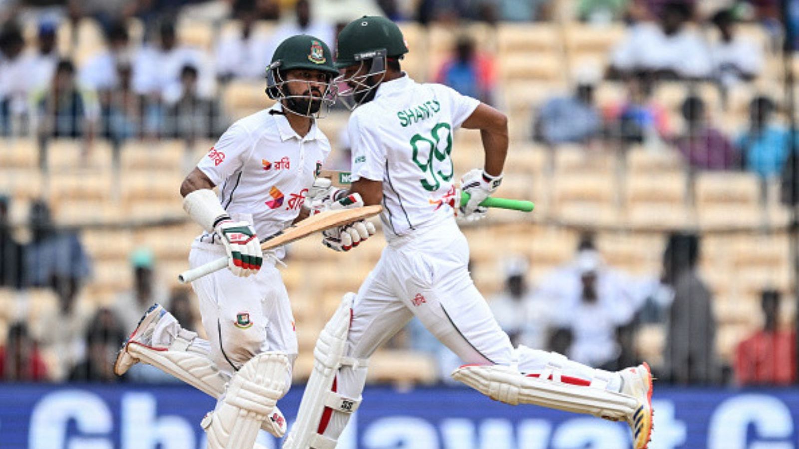 IND vs BAN: बांग्लादेश के कोच ने अपने बल्लेबाजों को दी चेतावनी, कहा- टीम इंडिया के खिलाफ खेल रहे हो, ये लोग... IND vs BAN: बांग्लादेश के कोच ने अपने बल्लेबाजों को दी चेतावनी, कहा- टीम इंडिया के खिलाफ खेल रहे हो, ये लोग...