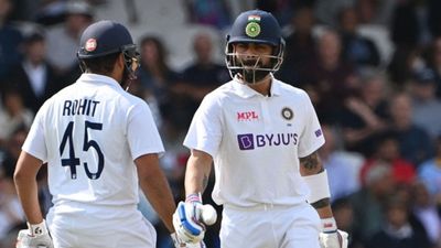 IND vs BAN : रोहित शर्मा या विराट कोहली, कानपुर के मैदान में किसका गरजेगा बल्ला? दोनों के रिकॉर्ड देते गवाही  टीम इंडिया के लिए एक टेस्ट मैच के दौरान विराट कोहली और रोहित शर्मा