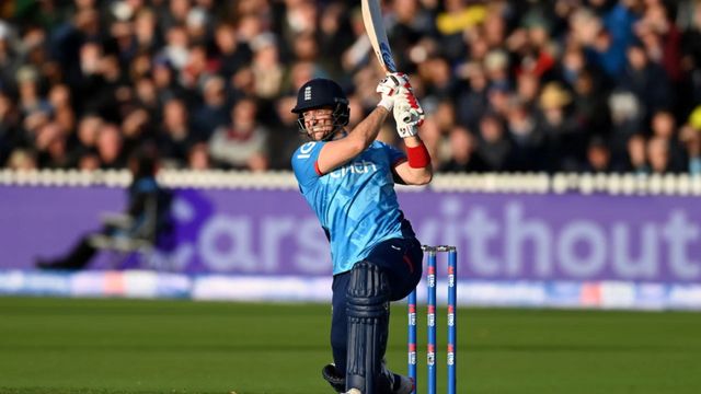 ENG vs AUS: 6,6,6... लियम लिविंगस्टन ने मिचेल स्टार्क को जमकर धुना, ऑस्ट्रेलियाई क्रिकेट का 54 साल का रिकॉर्ड ध्वस्त लियम लिविंगस्टन ने लॉर्ड्स वनडे में अर्धशतक लगाया.