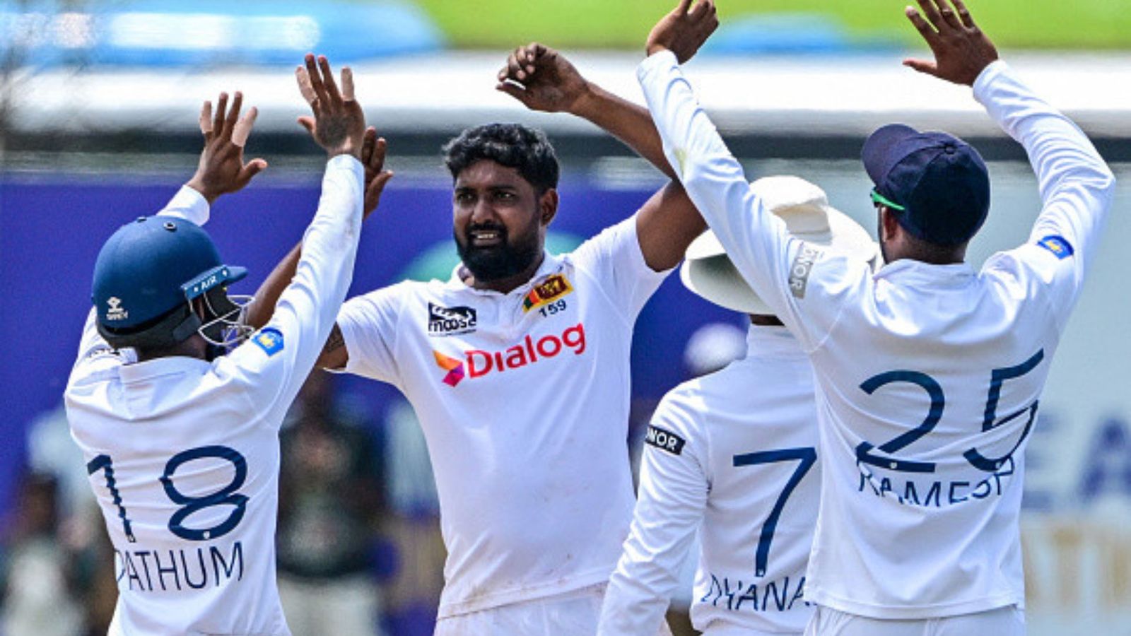 SL vs NZ: श्रीलंकाई खिलाड़ी 128 साल का विश्व रिकॉर्ड तोड़ने से बाल-बाल चूका, महज 3 कदम दूर रह गया, अब भी रच सकता है यह इतिहास SL vs NZ: श्रीलंकाई खिलाड़ी 128 साल का विश्व रिकॉर्ड तोड़ने से बाल-बाल चूका, महज 3 कदम दूर रह गया, अब भी रच सकता है यह इतिहास