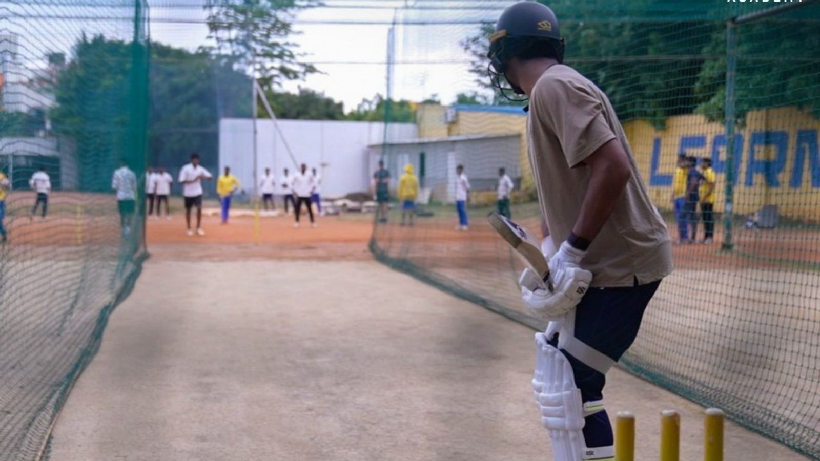 चेन्नई सुपर किंग्स की एकेडमी में ट्रेनिंग करने पहुंचा न्यूजीलैंड का ये धाकड़ बैटर, टेस्ट मैच से पहले कर रहा है खूब तैयारी चेन्नई सुपर किंग्स की एकेडमी में ट्रेनिंग करने पहुंचा न्यूजीलैंड का ये धाकड़ बैटर, टेस्ट मैच से पहले कर रहा है खूब तैयारी