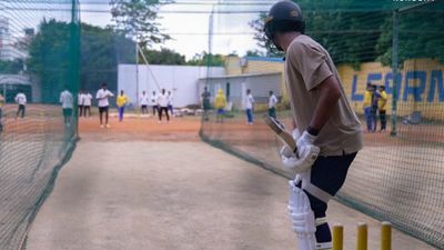 चेन्नई सुपर किंग्स की एकेडमी में ट्रेनिंग करने पहुंचा न्यूजीलैंड का ये धाकड़ बैटर, टेस्ट मैच से पहले कर रहा है खूब तैयारी SportsTak Hindi