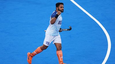 चैंपियंस ट्रॉफी के लिए रवाना हुई भारतीय टीम, कप्तान हरमनप्रीत ने कहा- ब्रॉन्ज का जश्न खत्म, अब टाइटल पर नजर India Men Hockey Team, Asian Champions Trophy, hockey, hockey news, Harmanpreet Singh, sports news