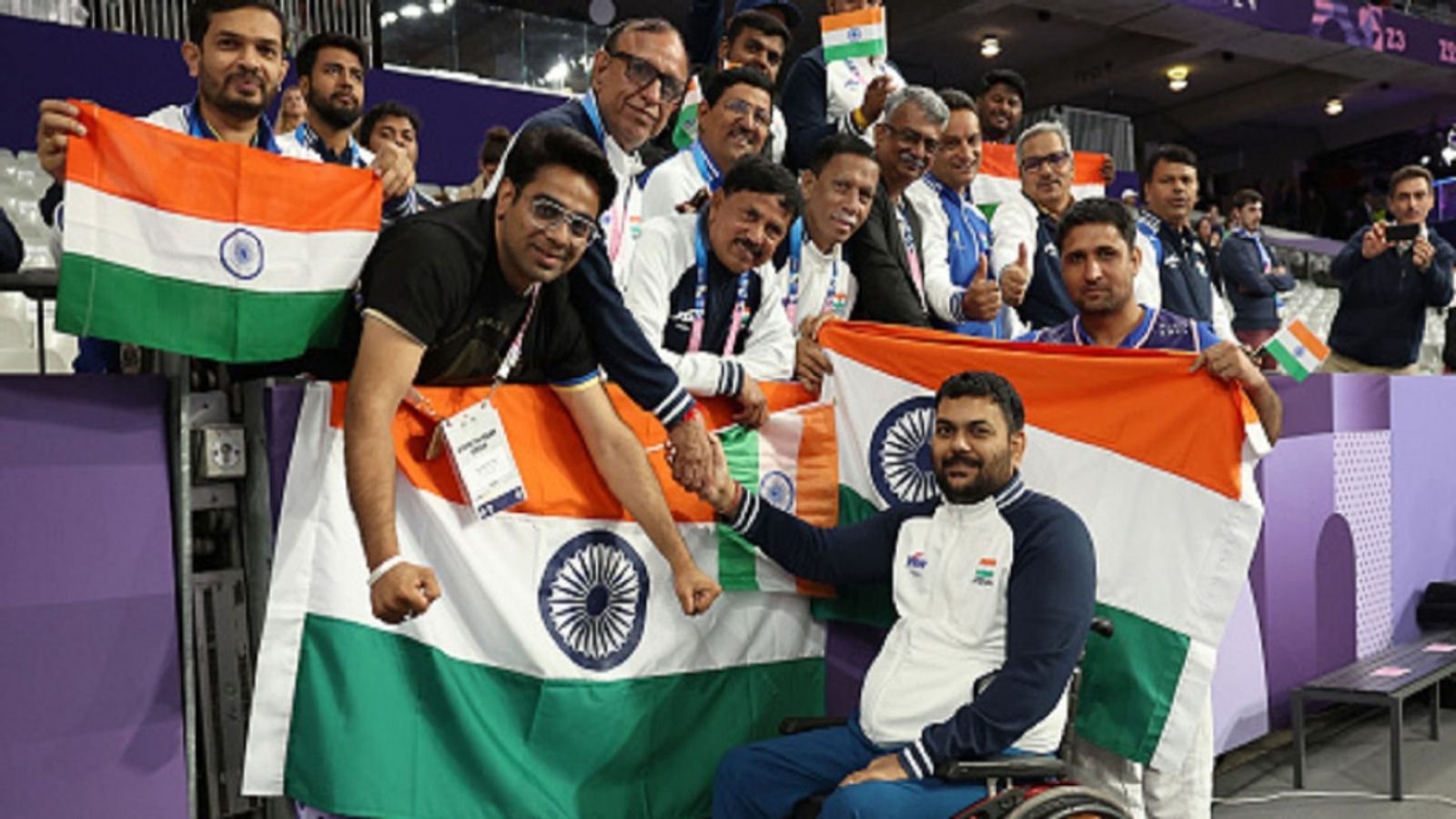 धर्मबीर ने 10वें स्थान पर रहने वाले साथी खिलाड़ी को डेडिकेट किया अपना गोल्ड मेडल, जानें पीछे की बड़ी वजह धर्मबीर ने 10वें स्थान पर रहने वाले साथी खिलाड़ी को डेडिकेट किया अपना गोल्ड मेडल, जानें पीछे की बड़ी वजह