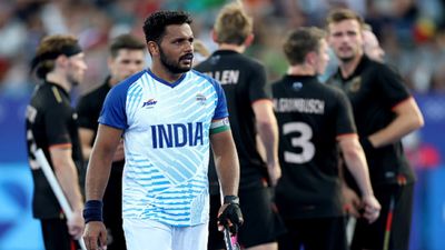 साल के बेस्ट प्लेयर बनने की दौड़ में शामिल भारतीय कप्तान, टक्कर में इंग्लैंड-नेदरलैंड्स के खिलाड़ी Harmanpreet Singh nominated for FIH Player of the Year after paris Olympics bronze